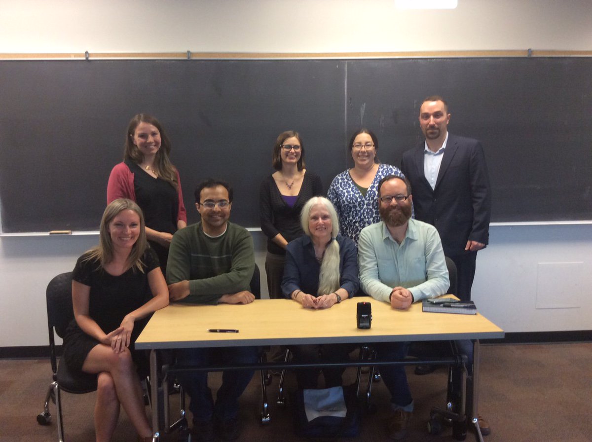 Organizers and panelists of our #NextGen #ClimateJustice event last night <a href="/UofT350/">U of Toronto 350</a> <a href="/SustainableUofT/">UTSG Sustainability Office</a>