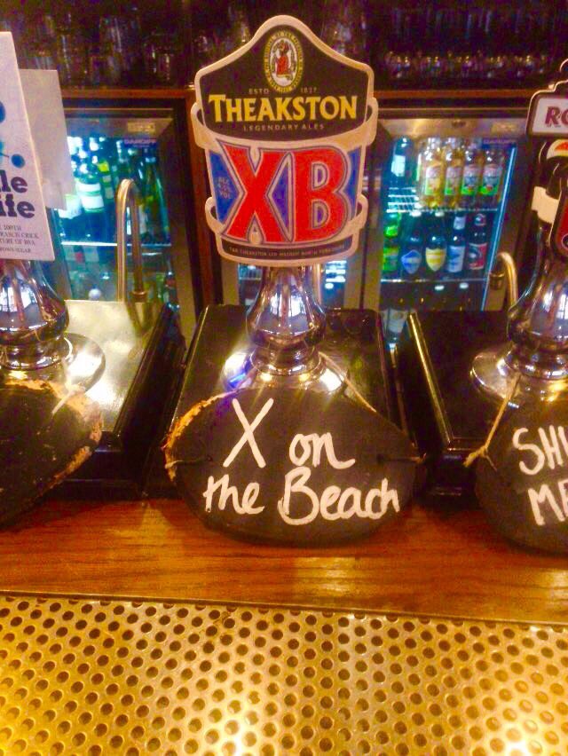 KingsArmsTooley's tweet photo. New ale on just in time for #ENGLANDvsPORTUGAL tonight! #Theakstons #XB! #NewAle #EURO2016 #TheKingsArms https://t.co/hukZ82Xp30