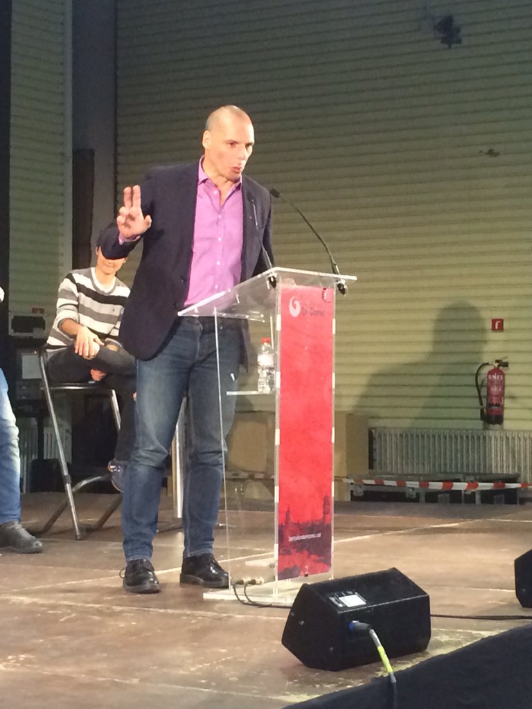 María Andriá tweet media