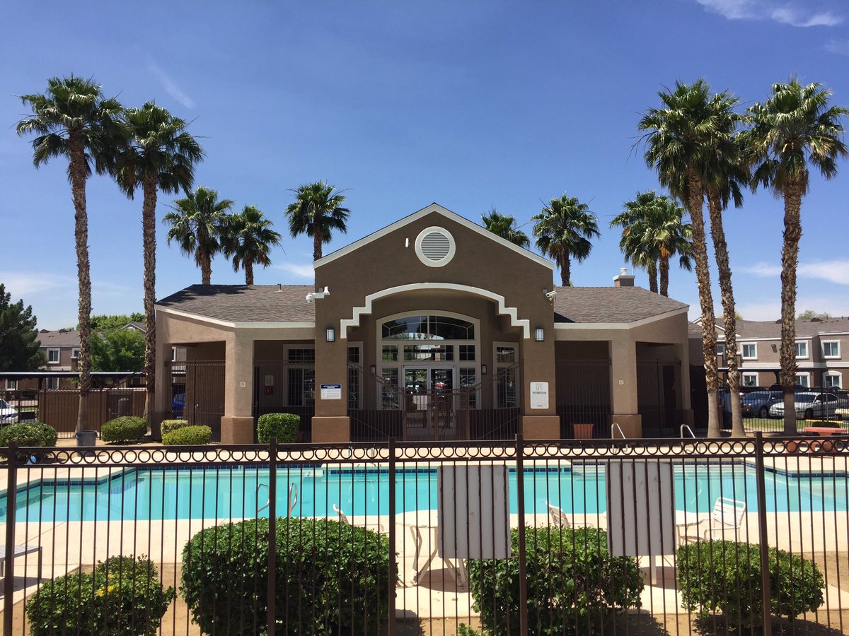 ClarkCountyNV's tweet photo. We’re dedicating affordable housing @ Summerhill Apts. #Vegas https://t.co/xXdzeMxoea