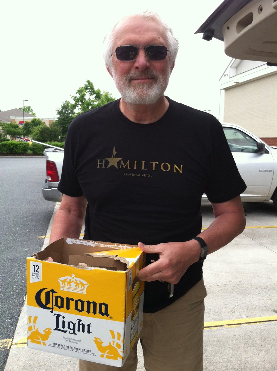 ingridkloss's tweet photo. My mom texted this pic of dad to me. Retirement looks awful. #nonstop #hamilDAD cc:@Lin_Manuel https://t.co/x2YjFjUZmH