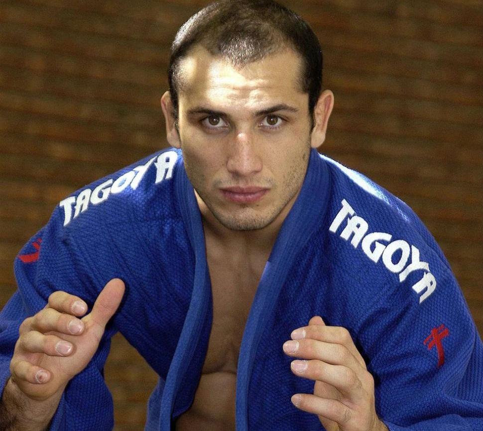 Segunda parte de la entrevista a Emmanuel Lucenti <a href="/EmmanuelLucenti/">Emmanuel Lucenti</a> integrante sel Arg  Judo facebook.com/polideportivoa…