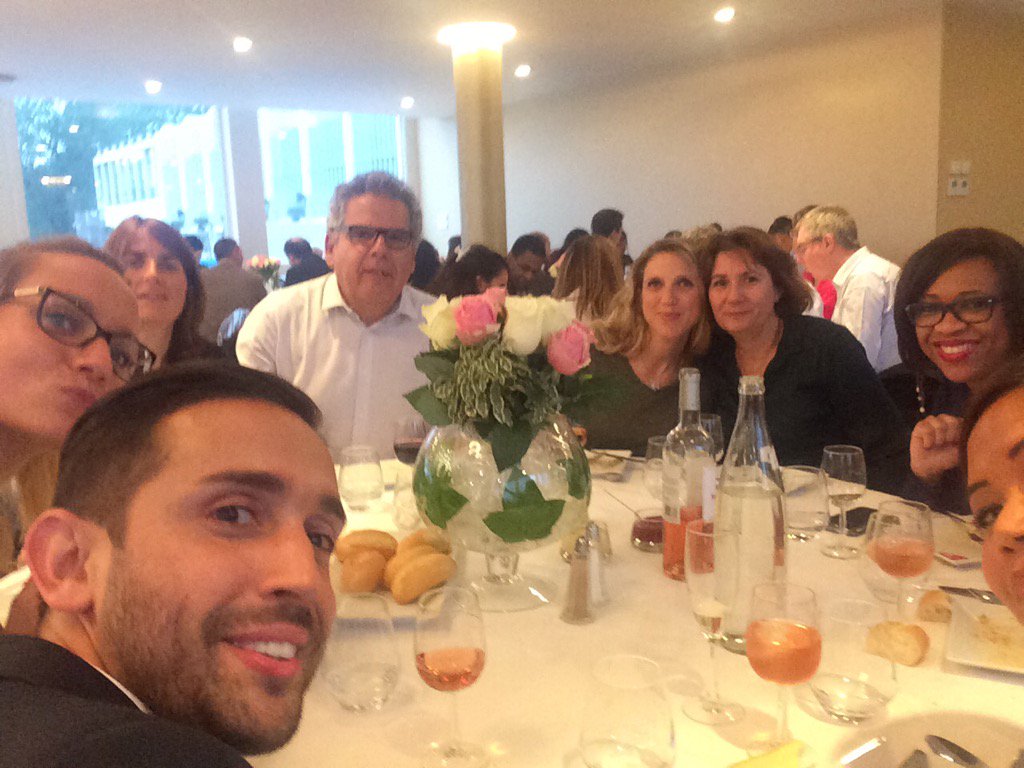 IsaIsaIsaSD's tweet image. Engagement PPC Rives de Seine : soirée de lancement #rivesdeseine #bnpparibas #preferenceclient #happy