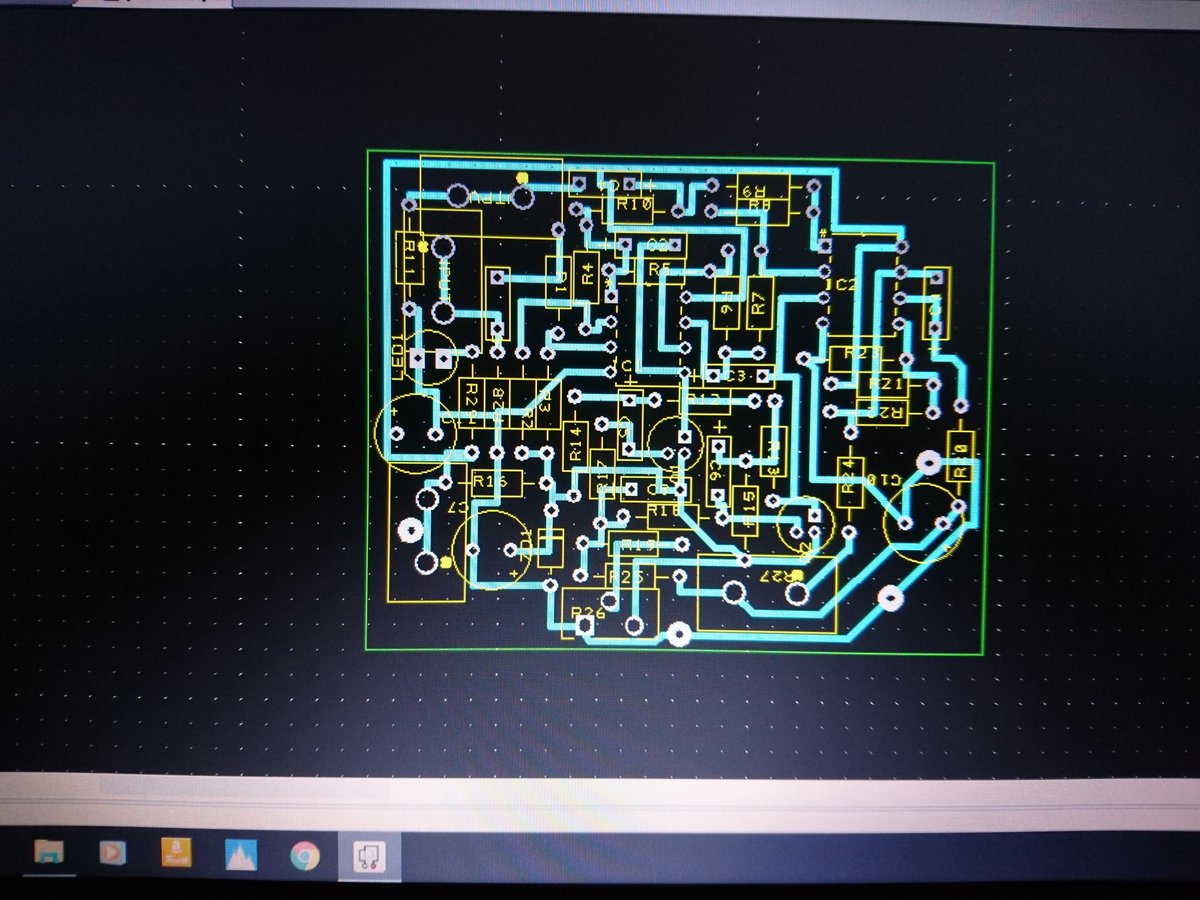 mutleytv's tweet image. Well that's a bit neater than it was 24 hours ago. #PCBDesign #pedal #guitar