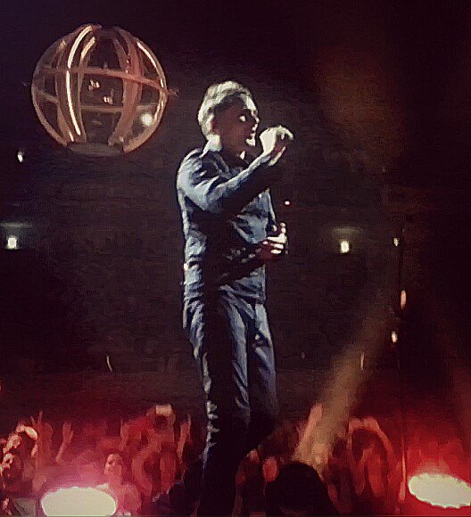 LuthienElessar's tweet photo. No es que no me haya acordado. Es que he intentado no pensar en ello... Un mes ya... #Muse #DronesWorldTour https://t.co/7zrjnABxE4