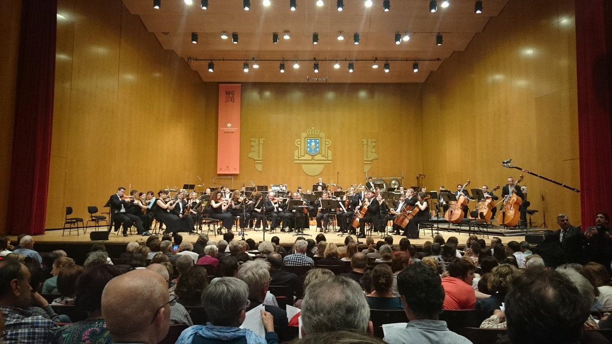 martinhonoriega's tweet image. A piques de comezar a @rfgalicia!
@PazodeRaxoi 
#OrgulloDeCidade