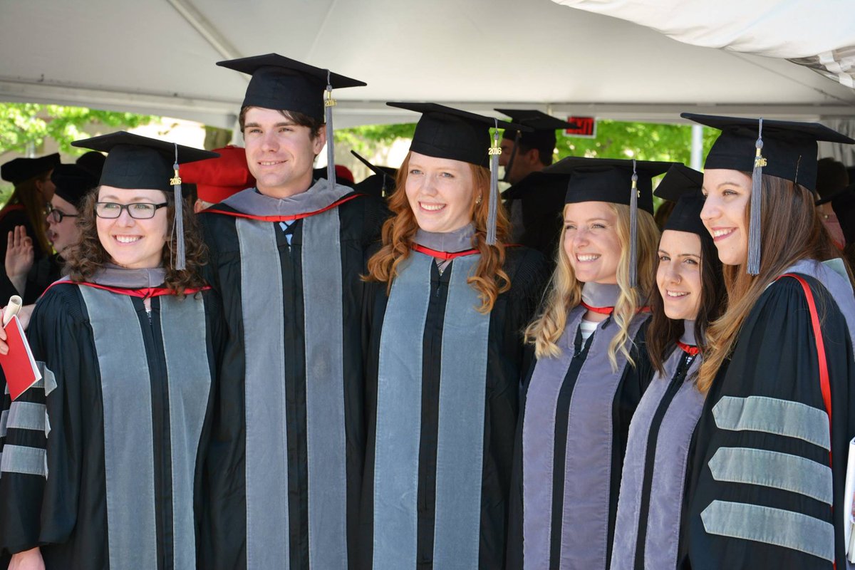 cornellvet's tweet photo. #CornellVet #Cornell16 Hooding https://t.co/UrzxmqLGMG