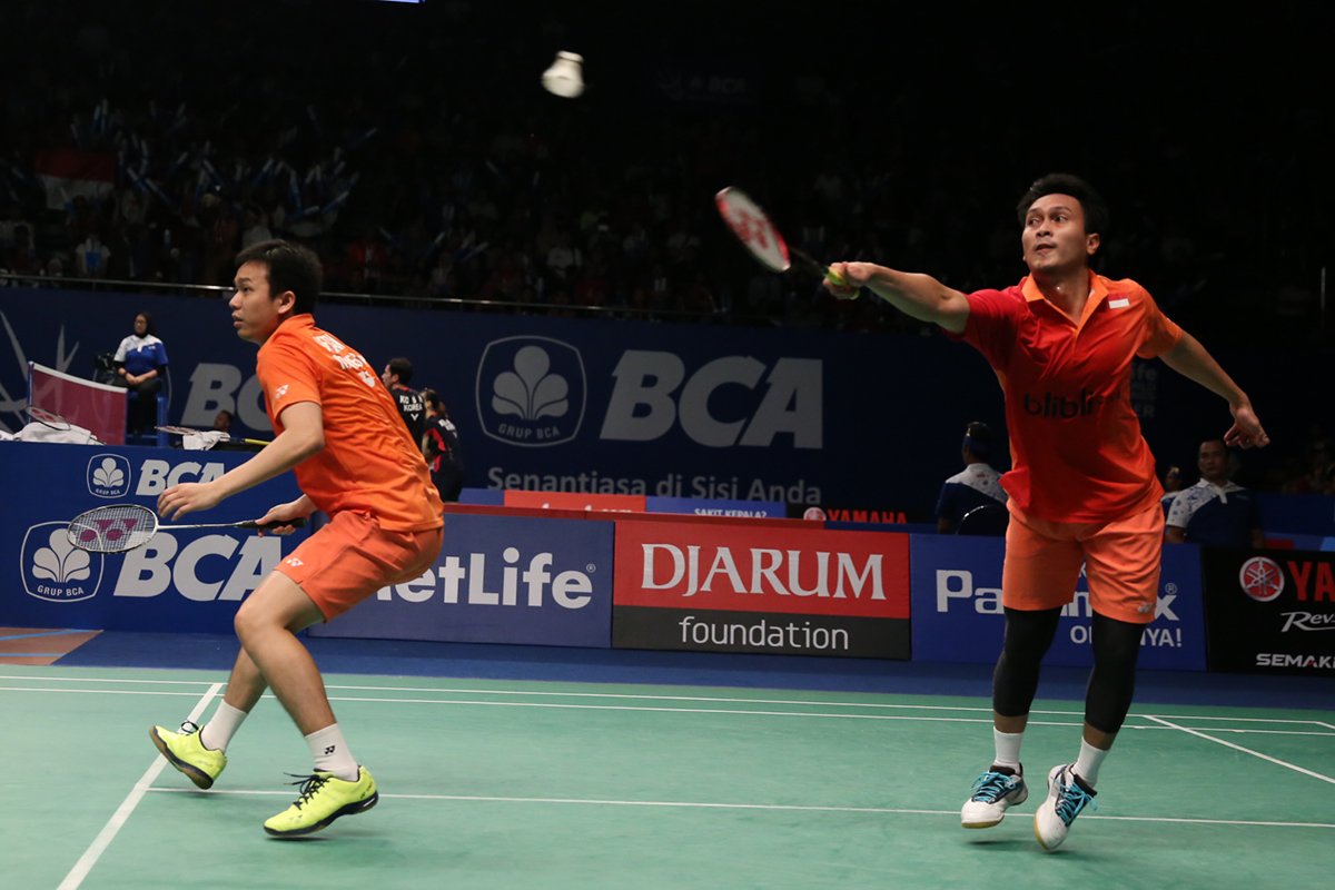 PBDjarum's tweet photo. [BCA Indonesia Open Superseries Premier 2016] Ahsan/Hendra Terhenti https://t.co/q66wscWbnp https://t.co/abQ4g78ABy