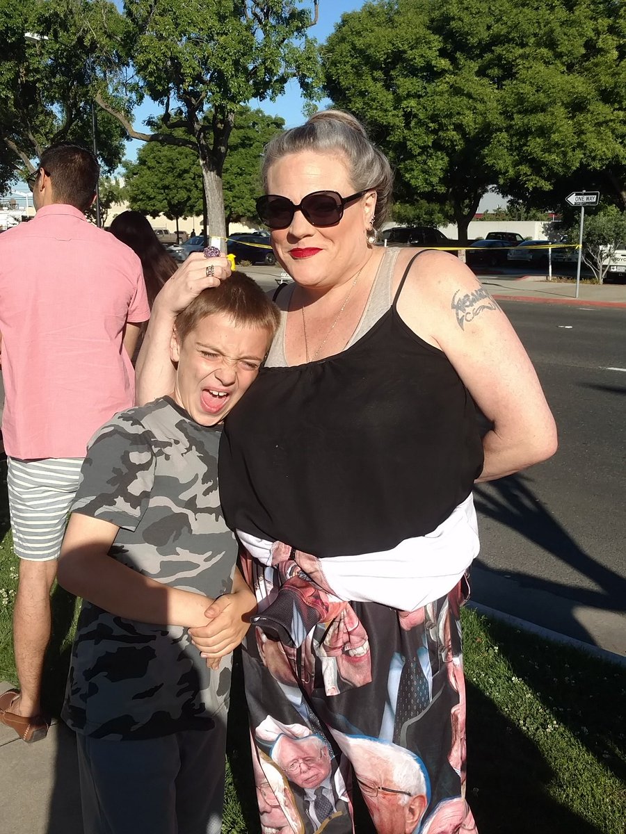 DontDenyGenei's tweet photo. In line #Modesto #FeelTheBern @SenSanders #Bernsie @SusanSarandon https://t.co/Aj1S1TJgSX