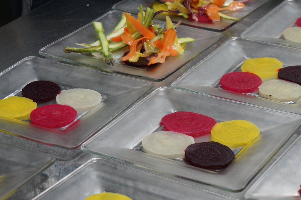 TheKitchenByFIM's tweet photo. #TBT to this gorgeous local beet and asparagus salad. Points for plating, always! https://t.co/tX4zLQ6K6t