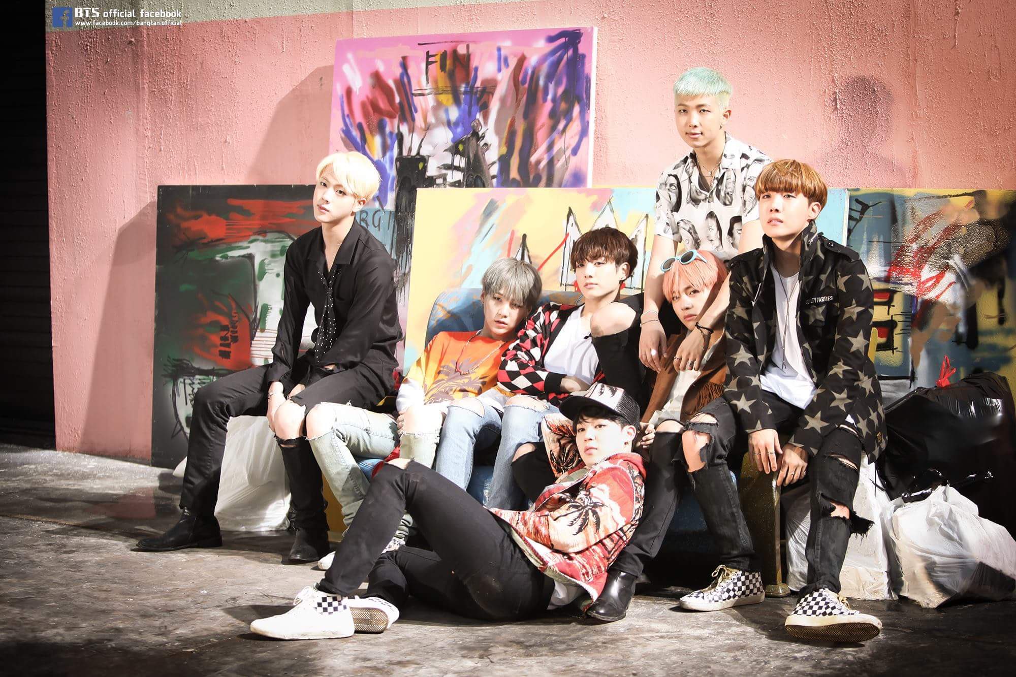 MONOCHROME]Canvas Photo – BTS JAPAN OFFICIAL SHOP