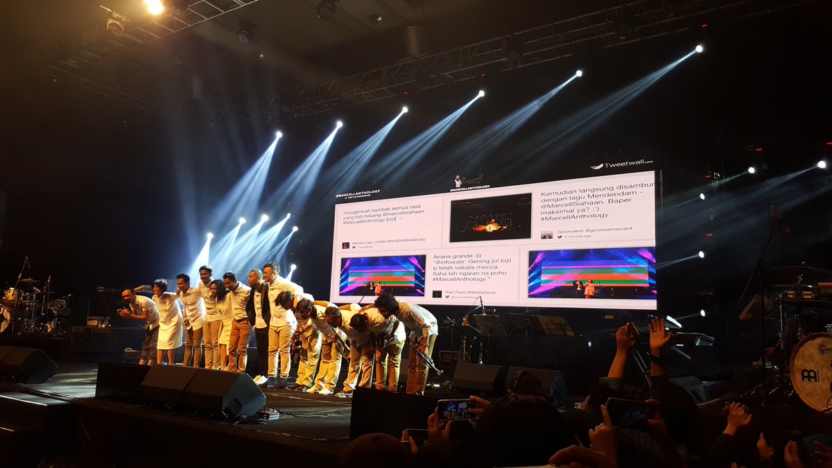 its a wraaaaaaaaapp... #MarcellAnthology @MarcellSiahaan <a href="/gironoemievent/">Gironoemi</a> ditutup dengan #KetikaKauMenyapa kereeeeen