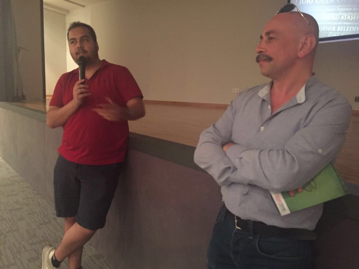 Finale kalan ve atölyede üretilen filmlerin yönetmenleri, izleyicilerin sorularını yanıtladı.