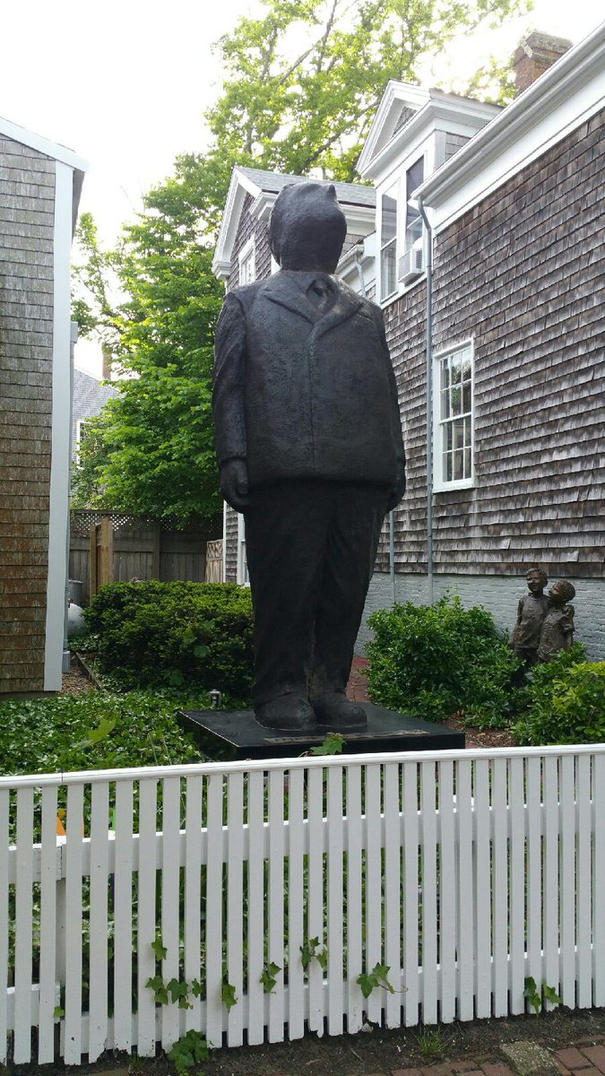DoYouThinkBig's tweet photo. In need of a little vacay... #doyouthinkbig making an appearance in #nantucket @CavalierGallery https://t.co/JOA8mHPUsR