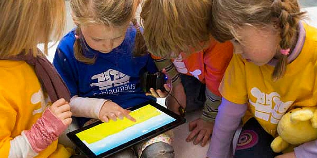 ComputerGuyzSC's tweet image. .@Computerworld shares great list of tech camps for girls! bit.ly/1WOtu2G #tech #techgirls #techcamps