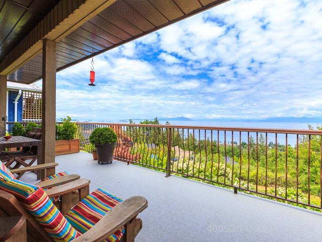 vihomesnanaimo's tweet photo. Today's #10amGem! 5 Bed 3 Bath View Home with Potential to Suite. https://t.co/beEbD9iCJV #Nanaimo @CParkerTeam https://t.co/fMVQ8ko6tQ