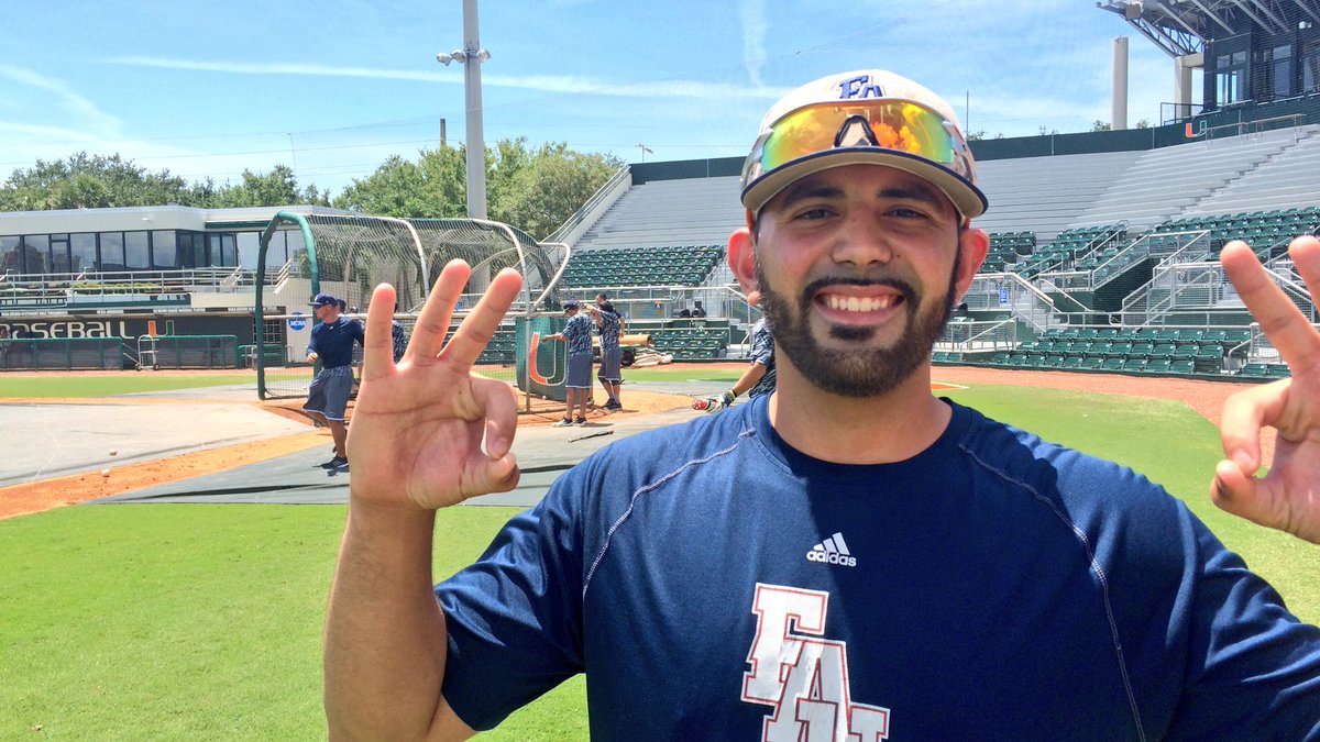 FAUBaseball's tweet image. Side effects of beating cancer: a permanent smile and a sweet, sweet playoff beard. @Kevin_abraham24 #FAU