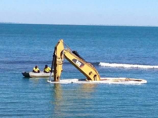 TGlobalPlant's tweet image. Not ideal! #whoops #justkeepdigging