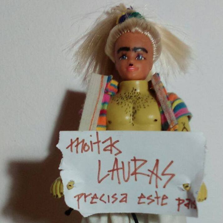 CCeives's tweet photo. Quen non está ao tanto da campaña #MoitasLaurasPrecisaEstePais??  Instrucións de uso-> https://t.co/LjXgy6V7SV https://t.co/TVNnIYHGaL