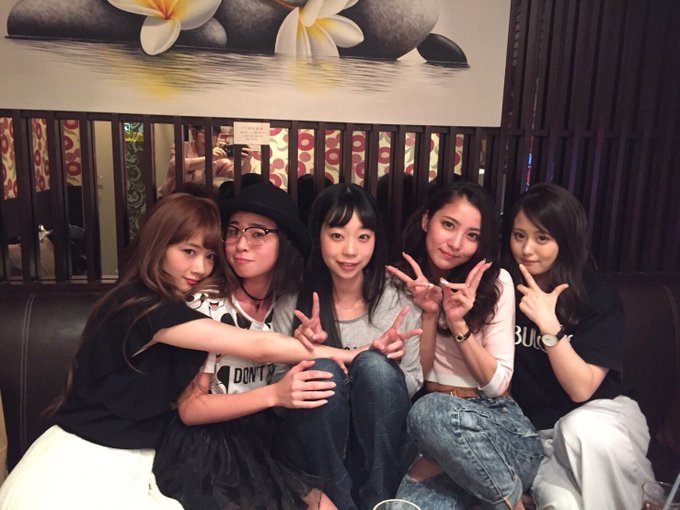 伊東 紅’s pics and videos