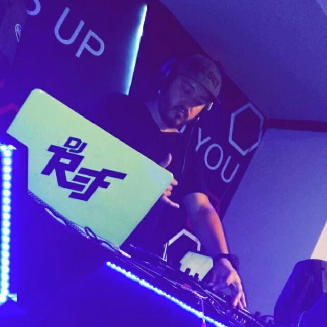Como siempre el mejor DJ es del ROJO!! DJ REF en la bienvenida!! UN GRANDE POCOTO! DJ exclusivo!!!