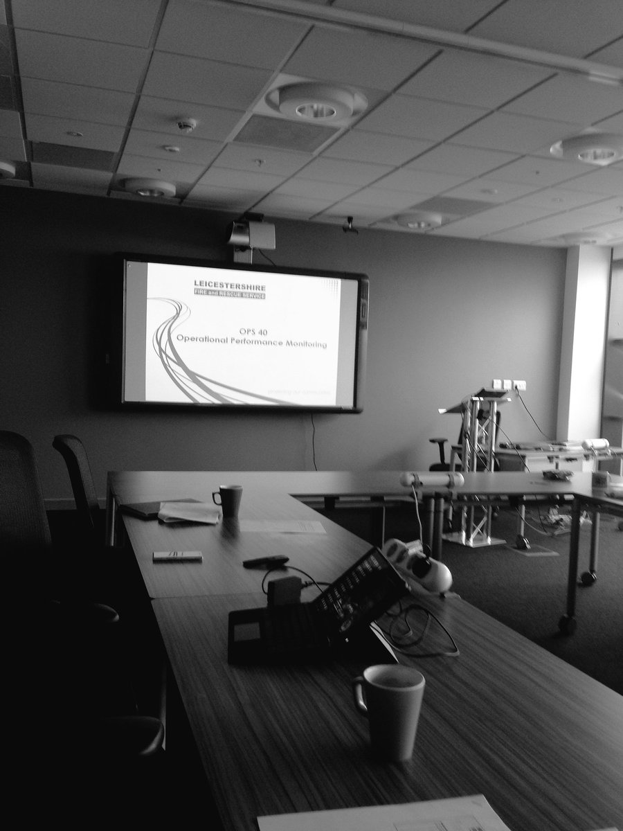 lfrsspecialist's tweet photo. Grt outcomes from meeting this afternoon Ops assurance team &amp; @lfrsspecialist #Incidentcommandteam #NOGP  #TOG #EMOG https://t.co/sIWxe1SHMj