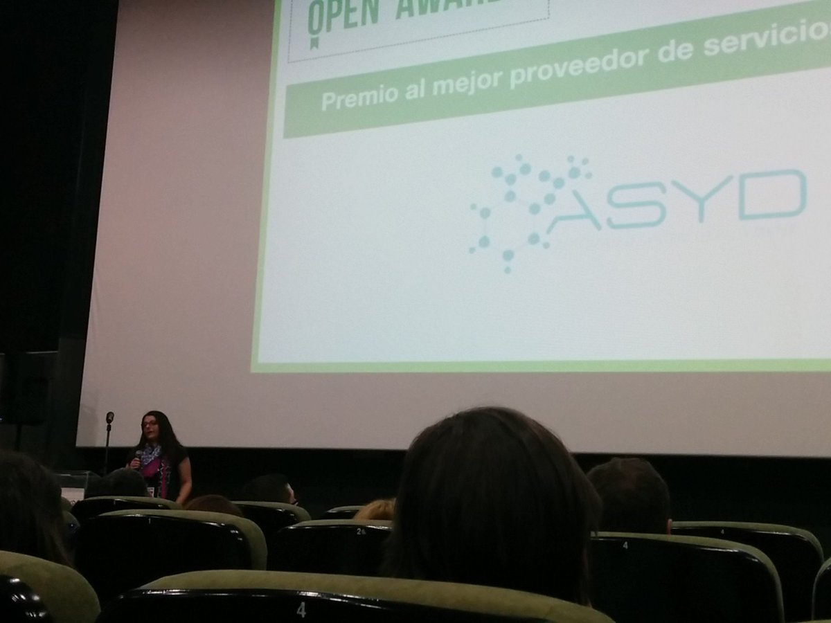 ripollforge's tweet photo. Diana Muñoz de @AsydSolutions, presentando ASYD para los #OpenAwards2016 en #OpenExpo2016 https://t.co/QDprMQSp0x