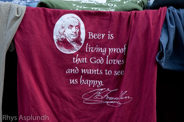 feastandphrase's tweet photo. @lizcovart @Feast_Podcast @mental_floss Reminds me of Ben Franklin's 'Drinkers Dictionary'! https://t.co/hErMMZrppc https://t.co/fmyjrXrgOB