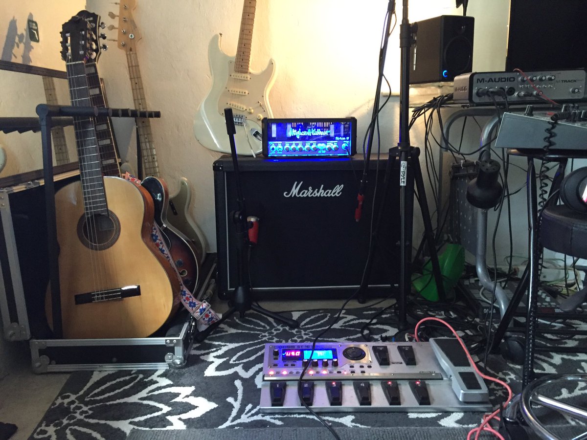 MetroSushii's tweet photo. The set up 🔌 https://t.co/212VHZcAfw