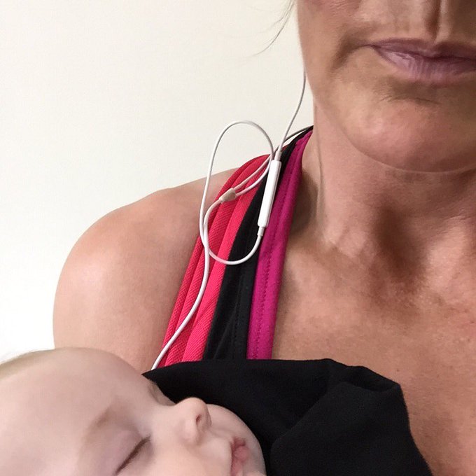 There's all ways a way. Mum and baby cardio💪.Got to be done😊💞.  @Evolutiongym @Extreme_UK @FitmumsF @Bodybuildingcom