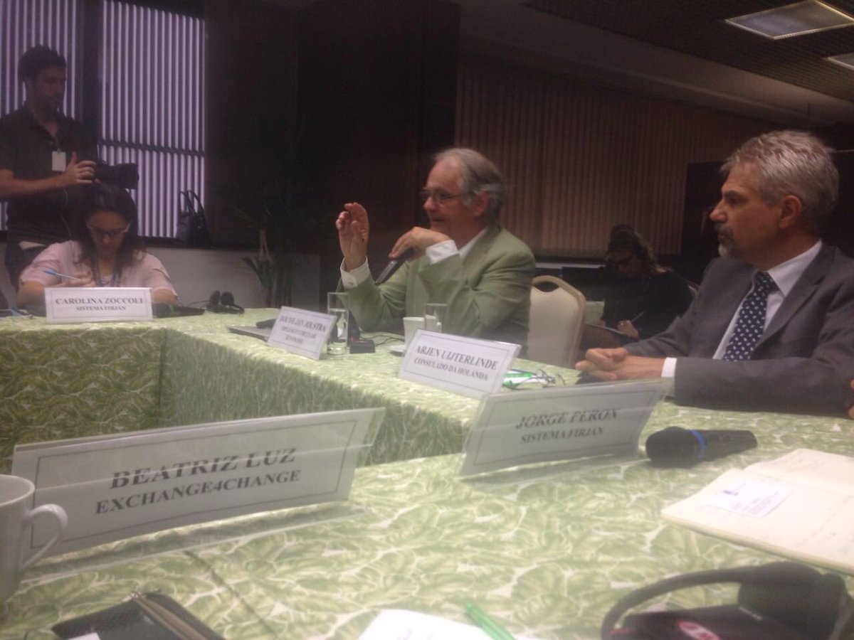 NLinBrasil's tweet photo. Mesa redonda @sistemafirjan com parceiros institucionais sobre fomento de práticas em #EconomiaCircular - #Holanda https://t.co/6Aa2pAisMi