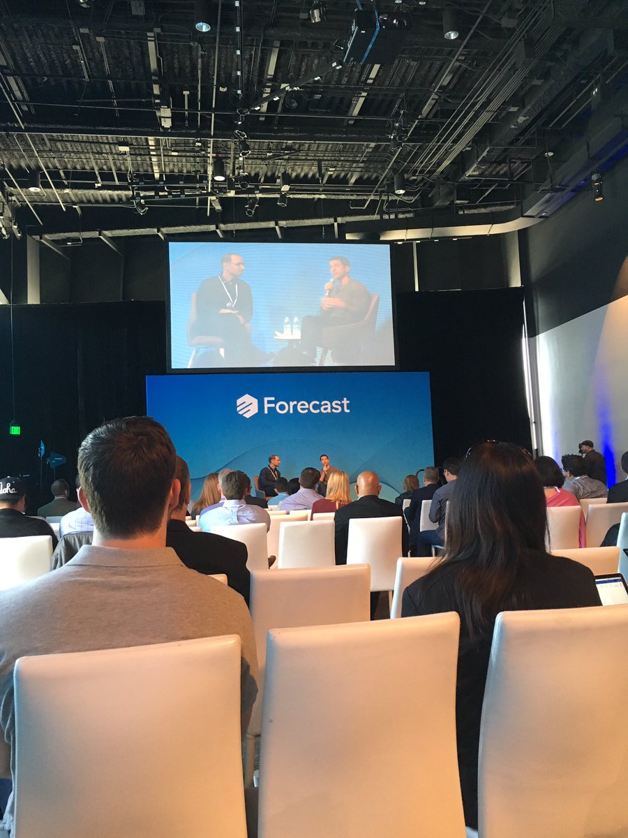 _daisychung's tweet image. Data and Analytics in Sale! #forecast2016 #datadrivensales