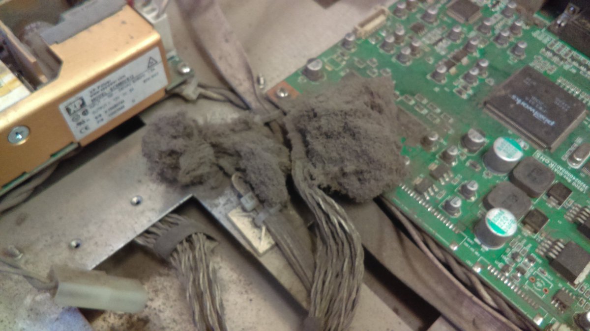 VartechSystems's tweet image. Dust bunnies, anyone?  Keep those dust filters clean! Let&apos;s see how this #ruggeddisplay cleans up! #ruggedlcd #dust