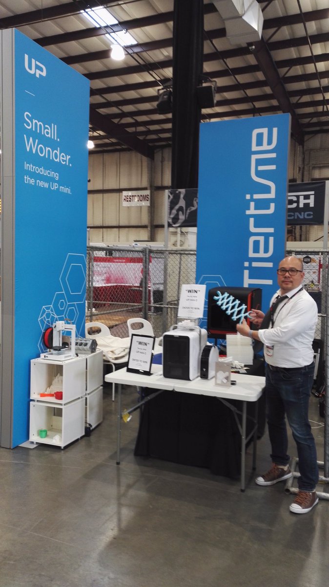 TiertimeCorp's tweet image. Win a new #UPmini2. Sign up on site @makerfaire TIERTIME booth.USA PRE-ORDER $599🎉 
#UP3DPrinter #3dprint #MFBA16