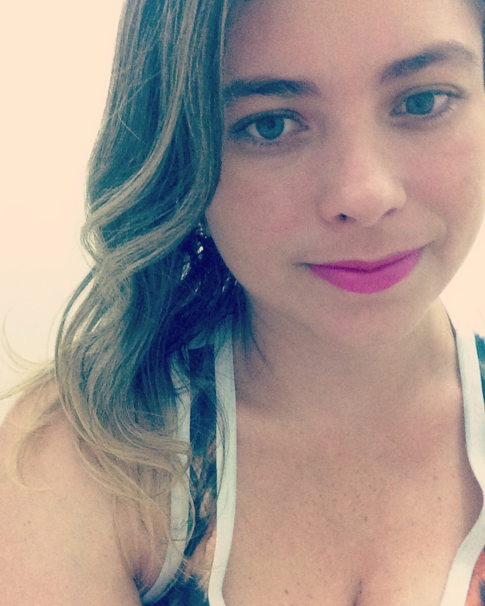 raphafurtado's tweet image. Se Deus encheu tua vida de obstáculos, é porque Ele acredita na  tua CAPACIDADE de passar por cada um!!! #pensativa