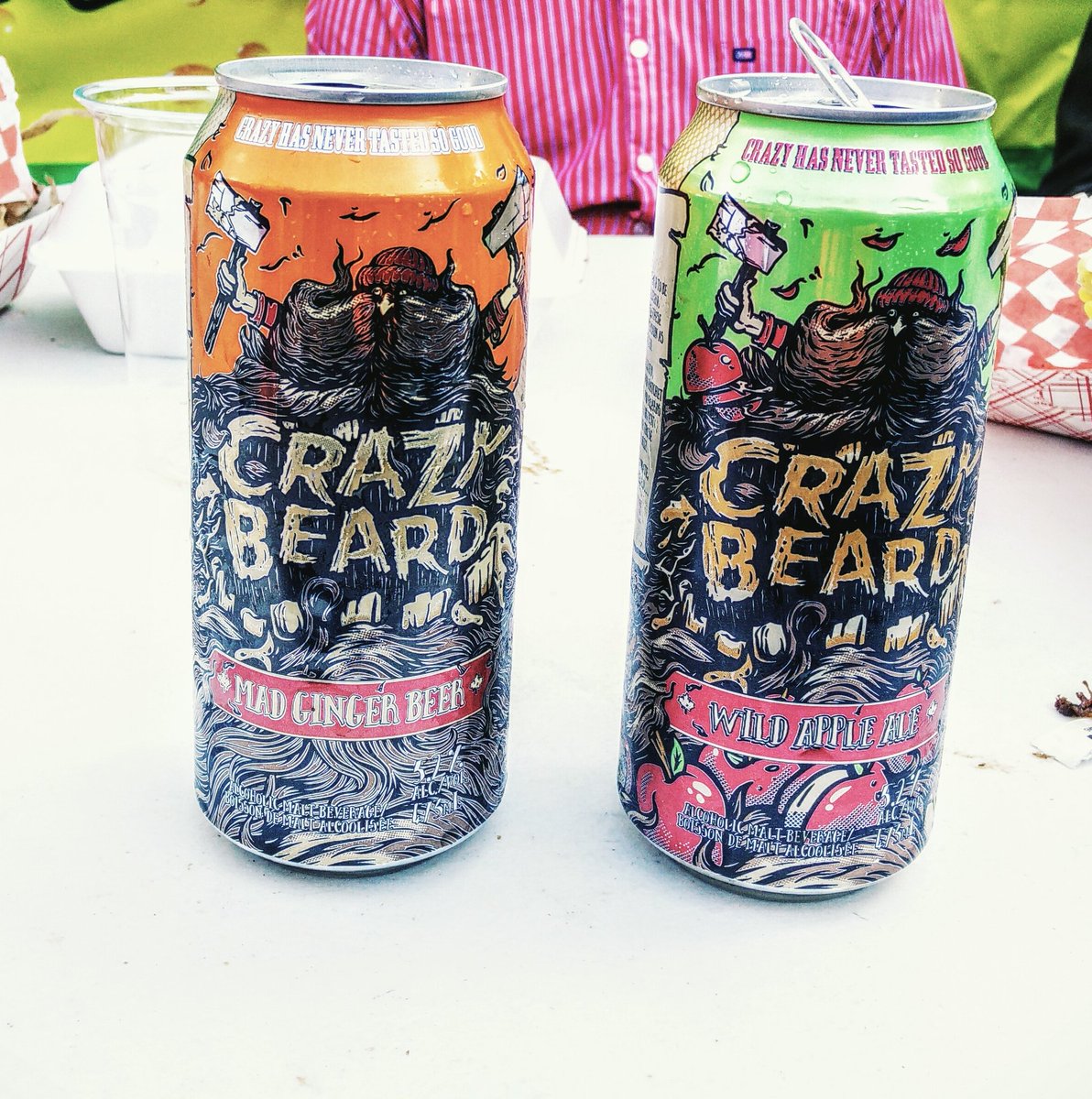 chatrath19's tweet photo. Just had this amazing Canadian ale + ribs. True to its tagline, it's #LegendaryToTheCore #CrazyBeard
@CrazyBeardAle https://t.co/cA8dy8ntSF