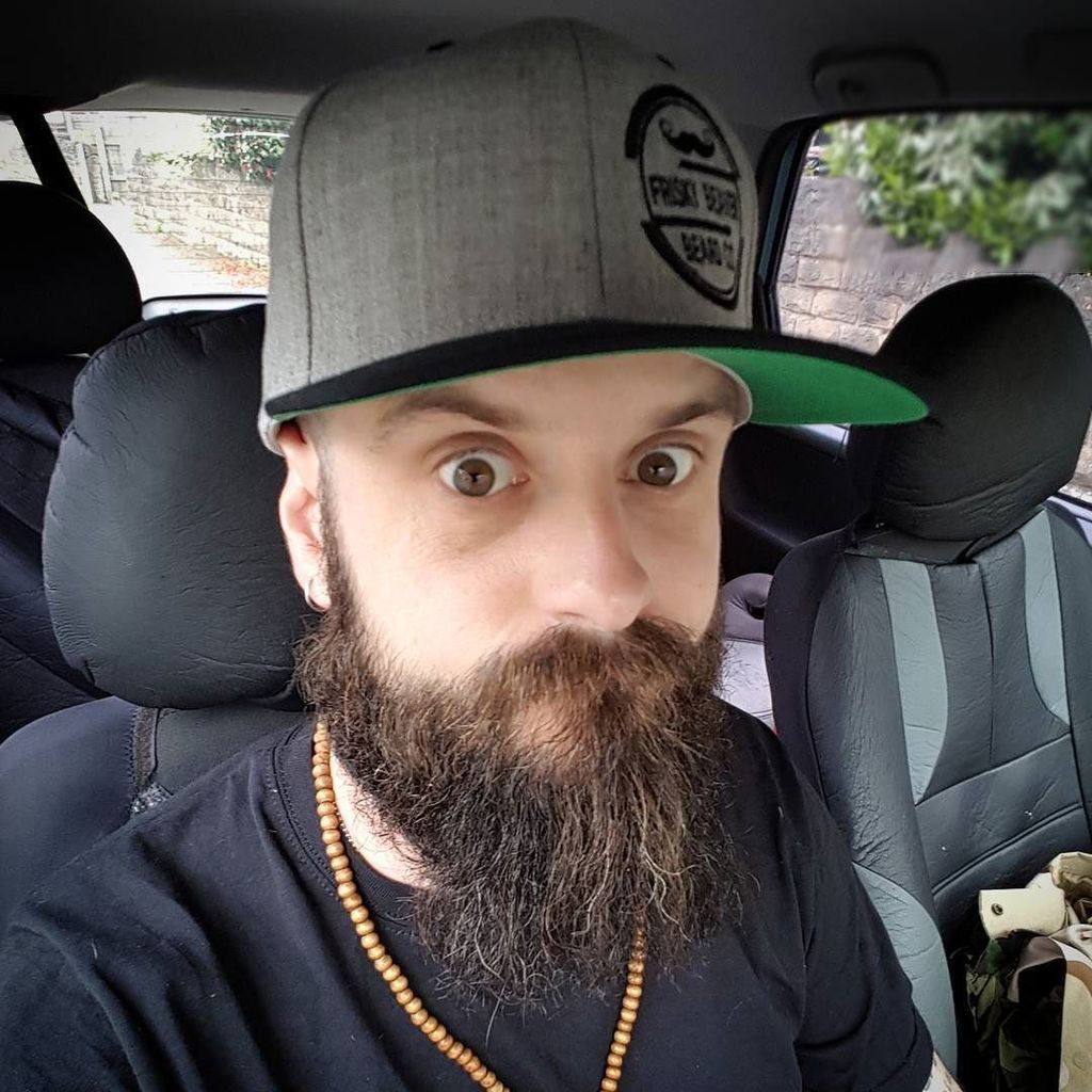 goatee2's tweet image. Love this cap
@fbbeardco
@friskybeaverbeardco
#beard #beardlife ift.tt/1NEd1eX