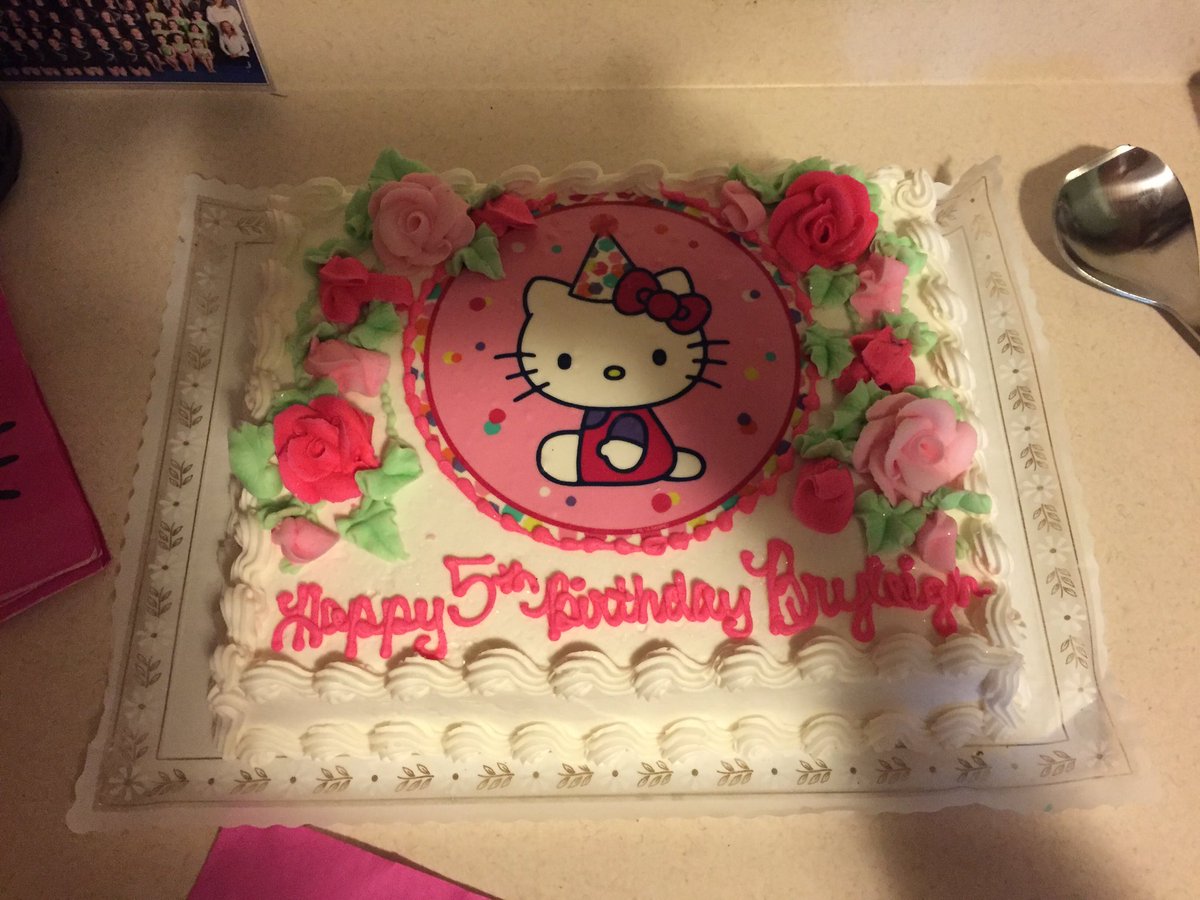 DWValentineFam's tweet photo. Only the best for this girl's 5th birthday!! @WallysCambridge #KennedysBakery #Brys5 #CambridgeClassics https://t.co/lSeWV4BDMa