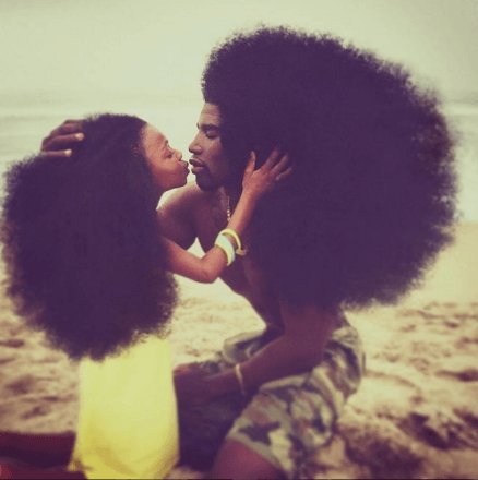 NHCN101's tweet photo. This Father-Daughter Duo is Breaking the Internet With Their Incredible Natural Hair https://t.co/qiIlOwHfn8 https://t.co/bDQlH9d2pO
