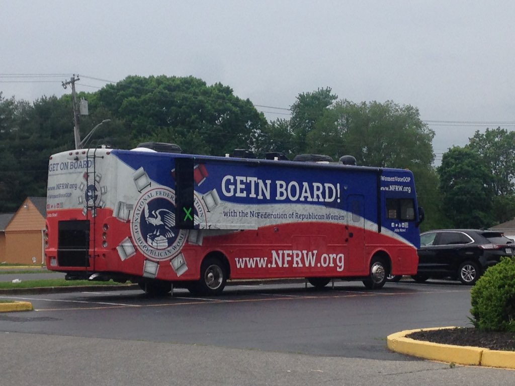 degop's tweet photo. Look who is in Delaware! #LeadRight2016 #DEGOPItsTime #Rosie16 https://t.co/KVZ9NFcpeO
