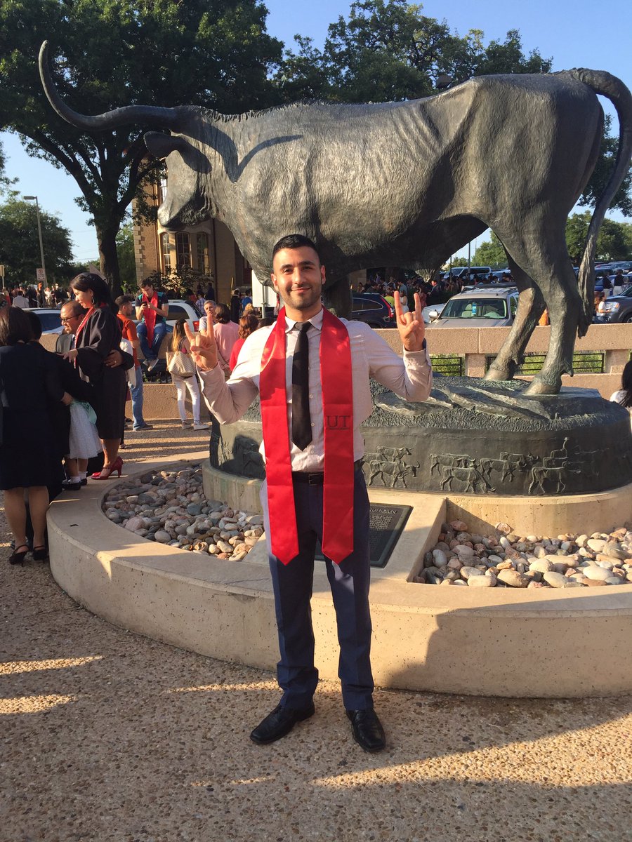 SHADIthaSHOOTER's tweet image. My best friend once told me if your next move don't scare you then it ain't big enough... #UT16 #UTgrad 🎓🎓🍾🐂🐂