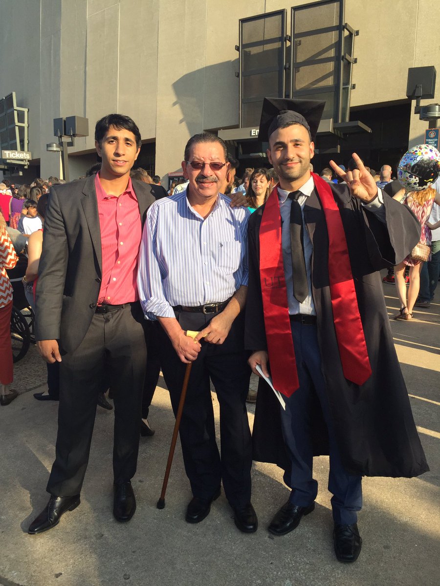 SHADIthaSHOOTER's tweet image. My best friend once told me if your next move don't scare you then it ain't big enough... #UT16 #UTgrad 🎓🎓🍾🐂🐂