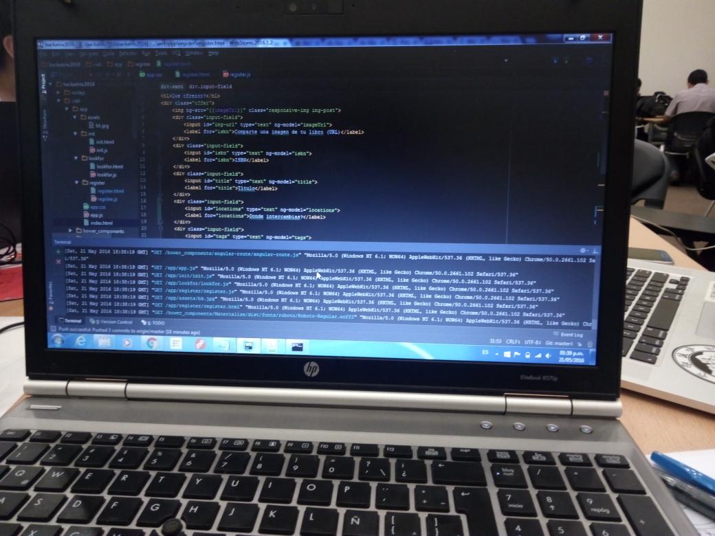 elGiank's tweet image. Ya va quedando! #stillcoding #Hackatrix2016