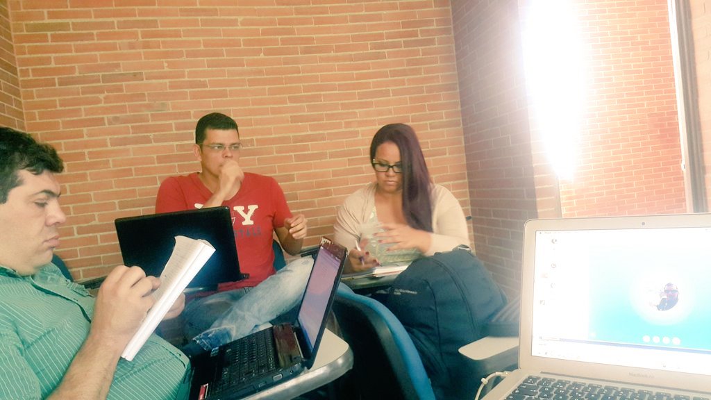 emyrubiov's tweet image. Fortalenciendo estudiantes con #cipas #ECBTI Ing. Telecomunicaciones @ClaudioCamiloG1 @Alex_AparicioR