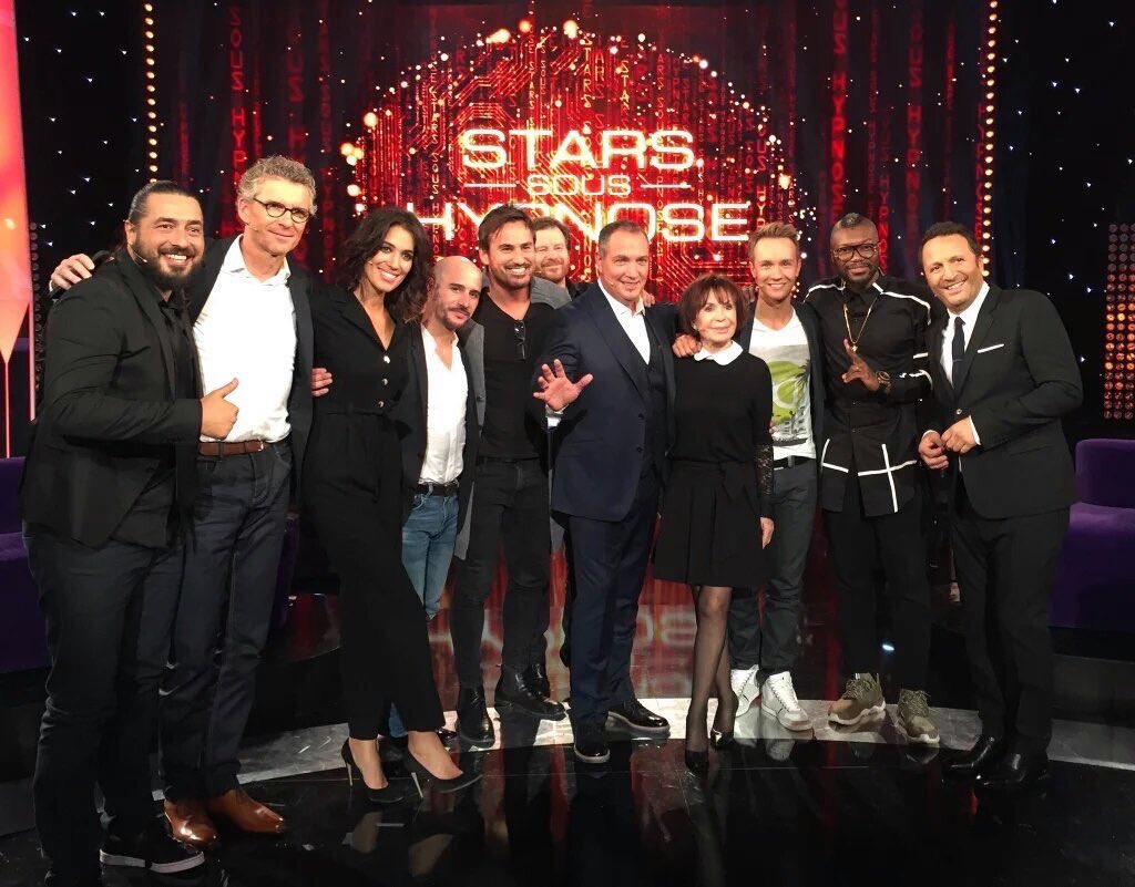 Je vous donne RDV ce soir dans @SSH_TF1 avec <a href="/Arthur_Officiel/">Arthur_Officiel</a> sur <a href="/TF1/">TF1</a> 😘😘 #Messmer #SSH