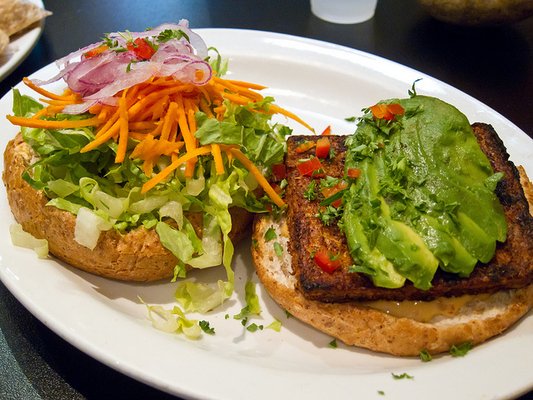 Country_Full's tweet photo. Are you a #vegan in #LA? Check out the top #VeganRestaurants in #LosAngeles: https://t.co/CMnRsjaVTh

#VeganMeal https://t.co/lpYvAoyVKH