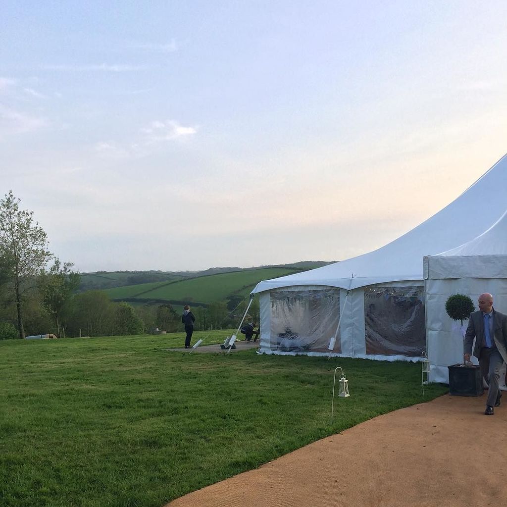 R2_Events's tweet image. The view outside our office this evening while the band opens proceedings. Looking forward… ift.tt/1WI0sBM