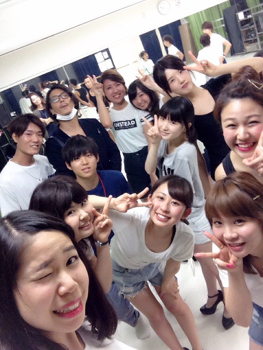 seramirina1220's tweet photo. 今日は初めてプロムのレッスン行った💗
楽しかったぁー🙆🏼
#PromOsaka2017 https://t.co/zn6ye6f6re