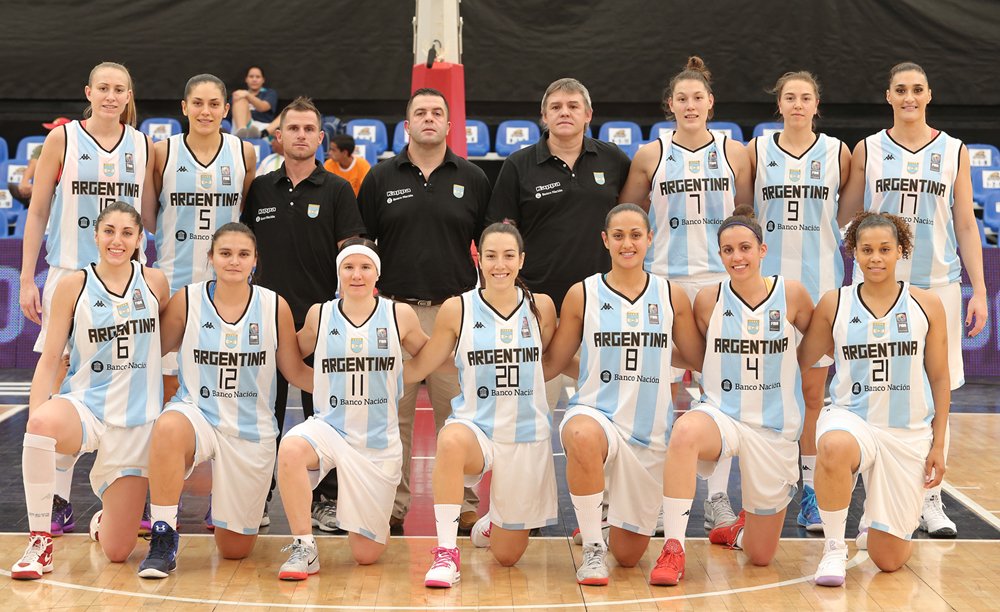 BF_Metro's tweet photo. #Sudamericano2016 Final del partido. Argentina venció a Ecuador por 71-35.  @giselavega17 19p 12reb. Foto: @FIBA https://t.co/c2KrJgxlB7