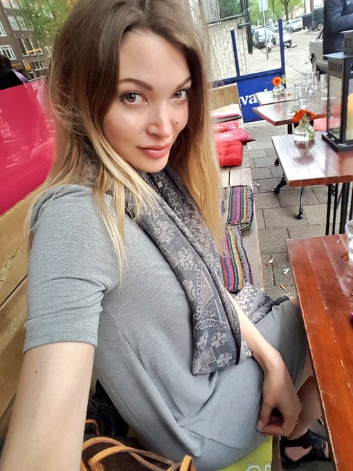 Gewoon een selfie 😘 https://t.co/0k1bFCIbsJ